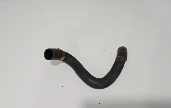 Toyota Sienna XL40 IV Engine coolant pipe/hose 16572F0150