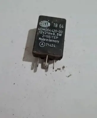 Mercedes-Benz S W140 Other relay 4DM00442000 12V21W05W 71424