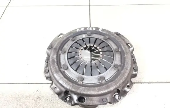 Opel Astra G Pressure plate 