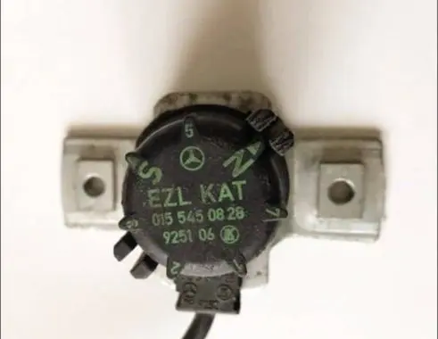 Mercedes-Benz E W124 Injection control unit/module 0155450828