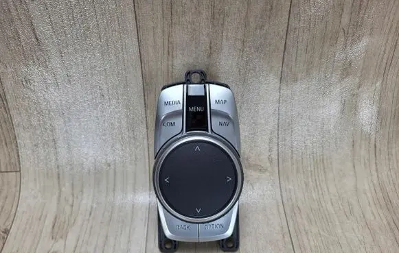 BMW 7 G11 G12 Multifunctional control switch/knob 6844222
