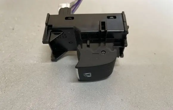 Toyota Camry VIII XV70 Electric window control switch 1242J99