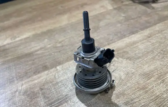 Mercedes-Benz E W212 AdBlue injector A0004900713