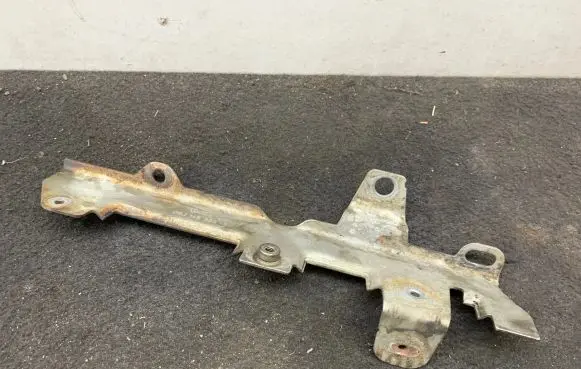 Volkswagen PASSAT CC Exhaust manifold 06J145383D