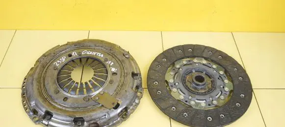 Alfa Romeo Giulietta Clutch set kit 324070410 940A1000 SPRZEGLO