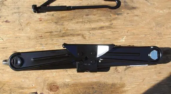 Audi A4 S4 B9 Tool box 8W0011031B