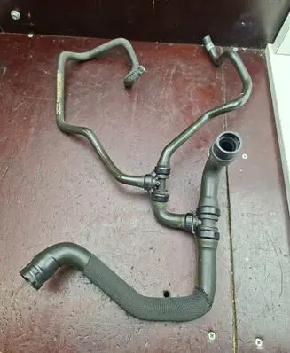 Mercedes-Benz A W169 Engine coolant pipe/hose A1698304096