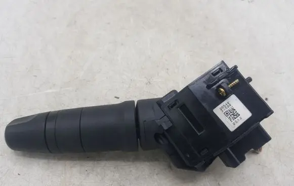 Nissan Primera Indicator stalk 25540AV600