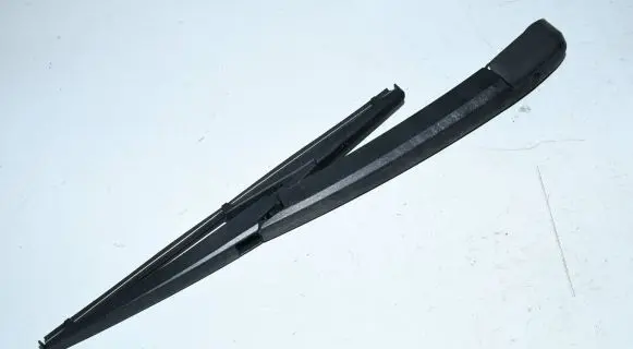 KIA Rio Rear wiper blade arm