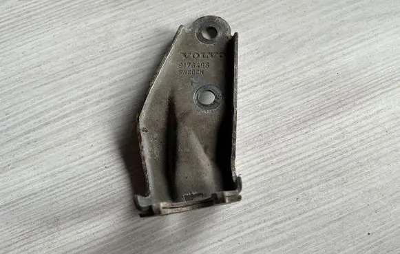 Volvo S60 Gear shift cable linkage 9176496