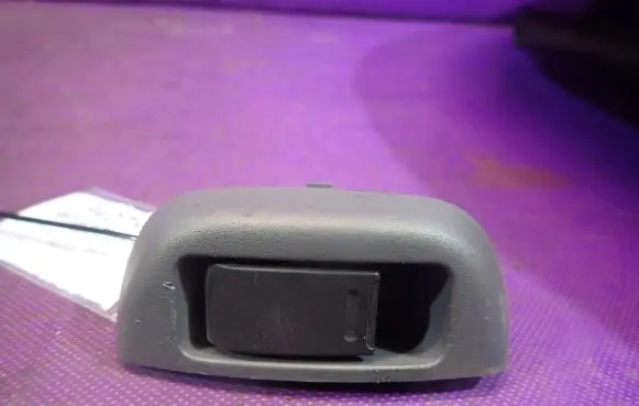 Peugeot 107 Quarter vent window switch 646100HC1CA
