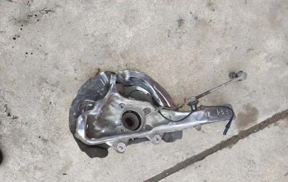 BMW X6 E71 Front wheel hub 6773784 16193510