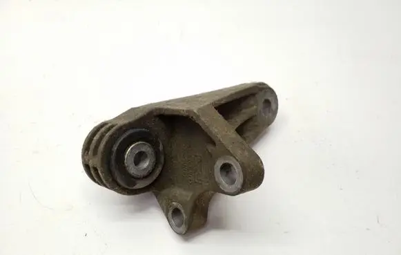 Ford Focus Engine mount bracket BV616P093H