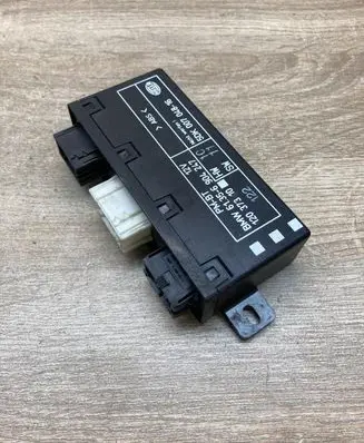BMW 5 E39 Door control unit/module 6904247 5DK007048