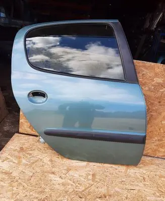Peugeot 206 Rear door