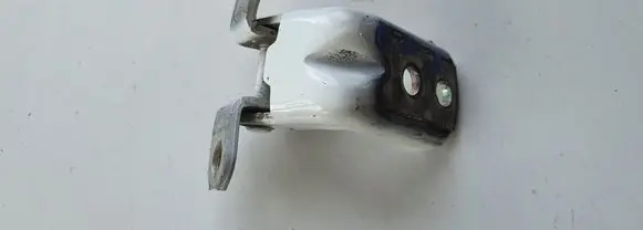 Nissan X-Trail T32 Rear door lower hinge