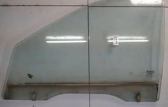 Hyundai Santa Fe Front door window glass four-door AS2