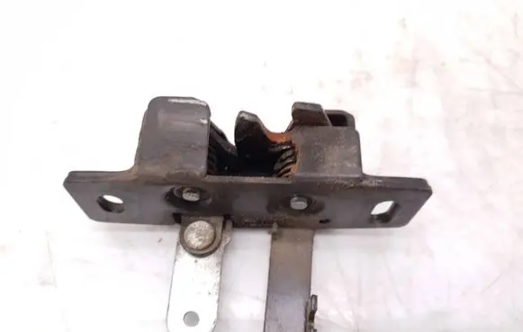 SsangYong Actyon sports II Tailgate window lock/catch/latch