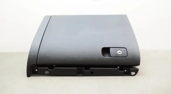 Volkswagen Jetta VI Glove box 5C7857097AC