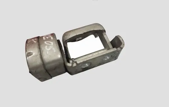 Renault Megane II Rear door upper hinge