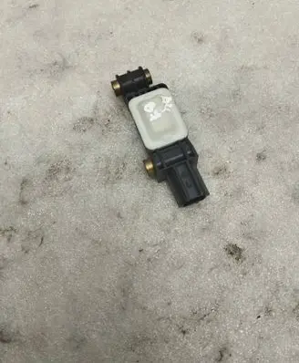 Audi A4 S4 B7 8E 8H Airbag deployment crash/impact sensor 8E0959643B 181204 010513