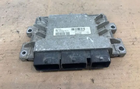 Renault Clio III Engine control unit/module S180042156A 237101505R 237101206R