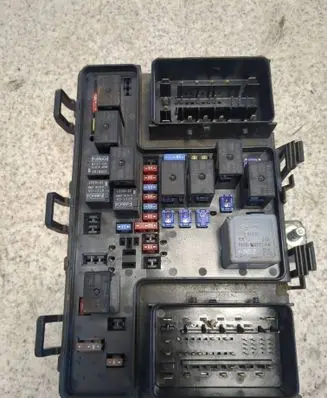 Ford S-MAX Fuse box set F2GT14A067 G2811 20070546