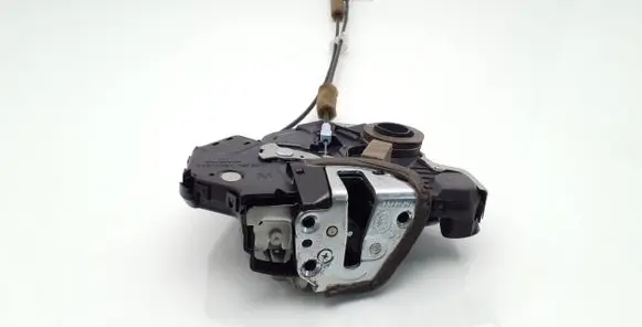 Honda CR-V Front door lock 72111T1GE001A
