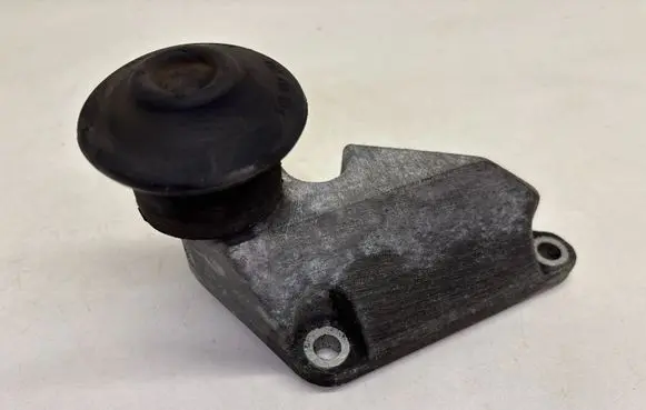 Audi Cabriolet B3 8G Engine mount bracket 8A0199343B