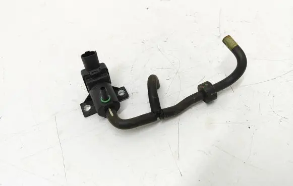 Citroen DS4 Turbo solenoid valve 9665558580