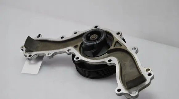Chevrolet Camaro Water pump 12650538