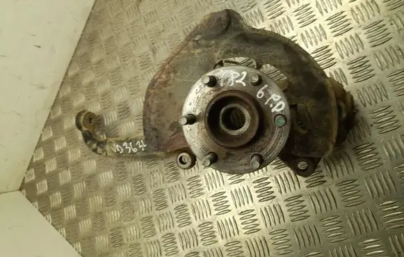 Nissan Navara D23 Front wheel hub 826PD