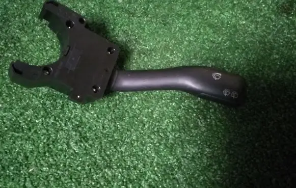 Volkswagen Golf IV Wiper control stalk 494551