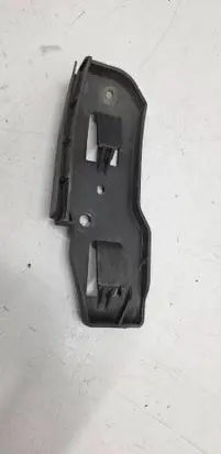 Front bumper mounting bracket
