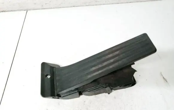 BMW 2 F22 F23 Accelerator throttle pedal 35426853175 3542-6853175