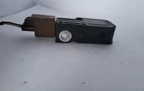 Ford Mondeo Mk III Airbag deployment crash/impact sensor 1S7T14B342AC 23BB0C158152