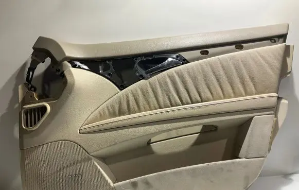 Mercedes-Benz E W211 Front door card panel trim A2117200663 9800510 00008J72