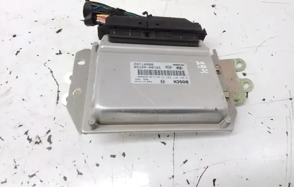 KIA Sorento Engine control unit/module 88B4TI02