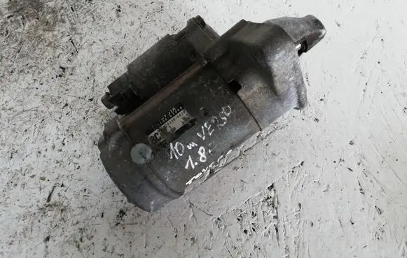 Toyota Corolla Verso AR10 Starter motor 261000T060