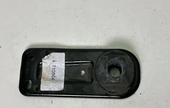 Ford Mustang VI Radiator mount bracket JR338K202AA