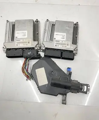 BMW 7 E65 E66 Engine control unit/module 7799899