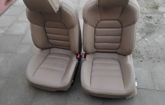 Porsche Macan (95B) Front driver seat 