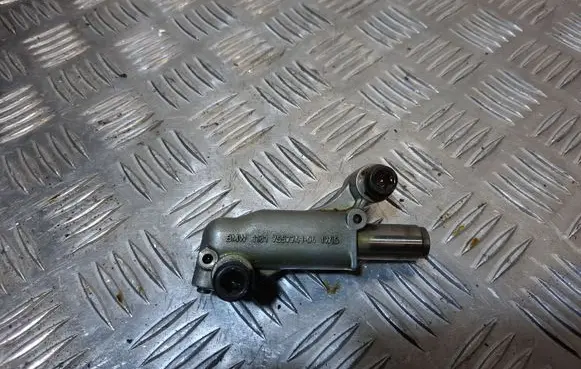 BMW 6 F12 F13 Timing belt/chain tensioner 7557741