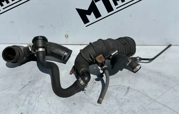 Audi A6 S6 C5 4B Air intake hose/pipe 058133356 06A129101A 058145710