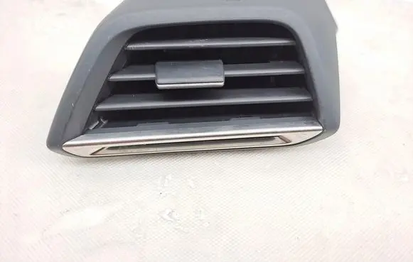 Renault Captur Dashboard side air vent grill/cover trim 9823459480