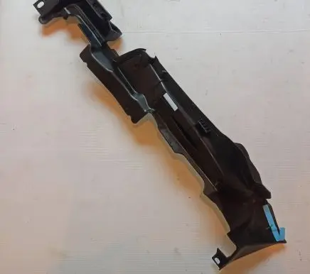 Audi A5 Fender end trim 8W6821170E