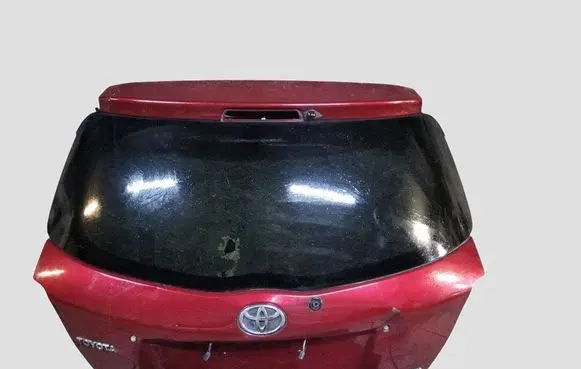 Toyota Yaris Tailgate/trunk/boot lid