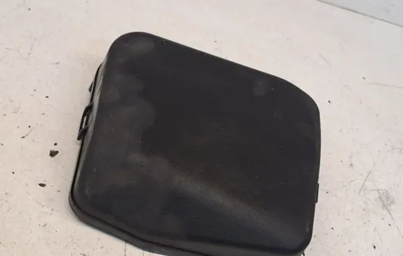 Mazda CX-3 Fuse box cover 6676YK7005