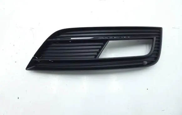 Audi A4 S4 B8 8K Front fog light trim/grill 8K0807682K