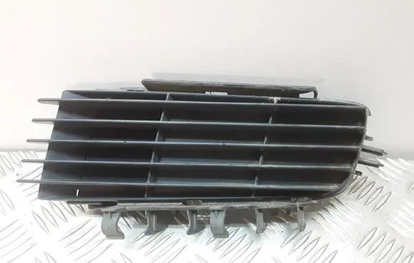 Opel Vectra C Front bumper lower grill 24465146
